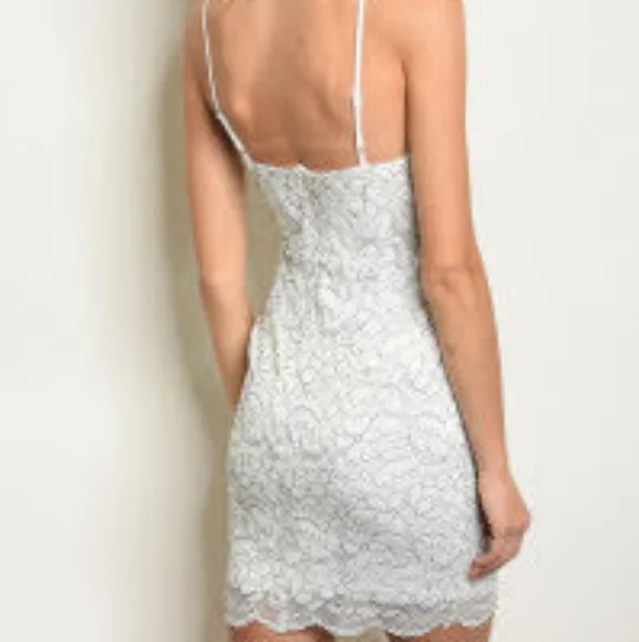 White halter dress - Picture 2 of 5